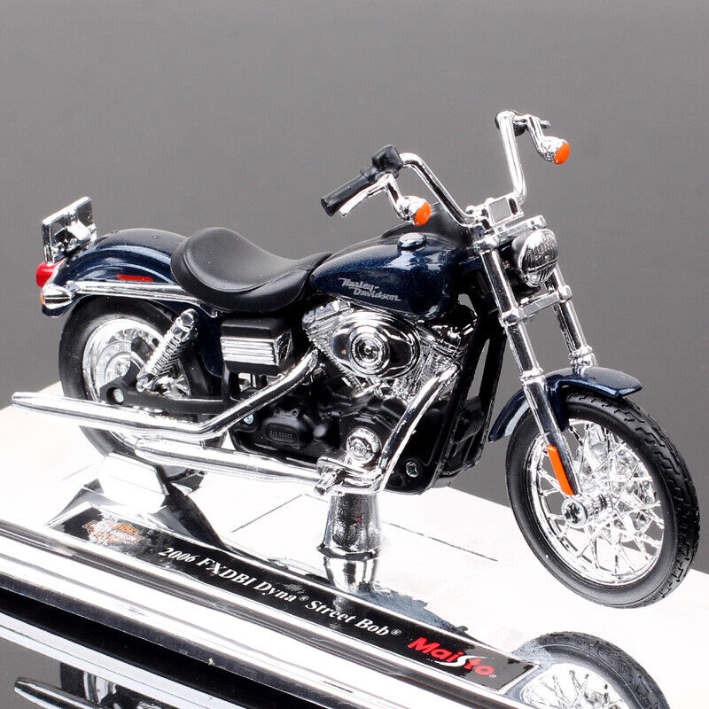 Maisto 1/18 Harley FXDBI Dyna Street Bob 2006 motorcycle Diecast Toy Bike model