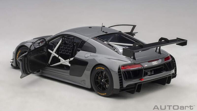 AUTOart 1/18 Audi R8 LMS 2018 Gray Color Resin Peinted Finished Model Car 81801