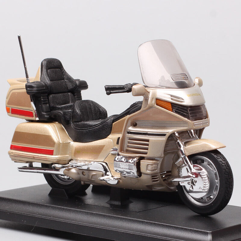 1/18 scale Welly Honda Gold Wing touring motorcycle