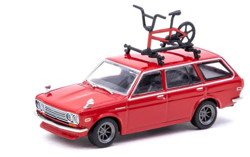 Tarmac Works GLOBAL64 Red Nissan Datsun Bluebird 510 Wagon 1:64 Scale Diecast Car