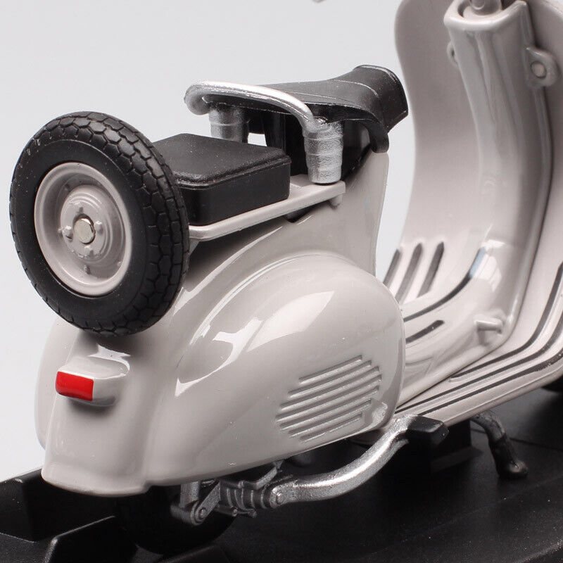 1:18 Scale Welly old 1953 VESPA 125CC Scooter bike motorcycle diecast toy model