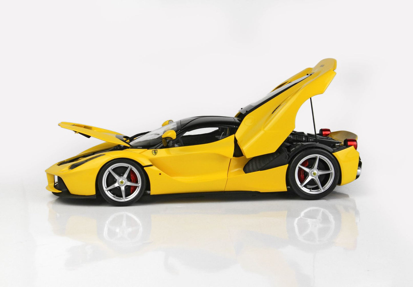 BBR 1/18 Ferrari LaFerrari DIE CAST Yellow Modena