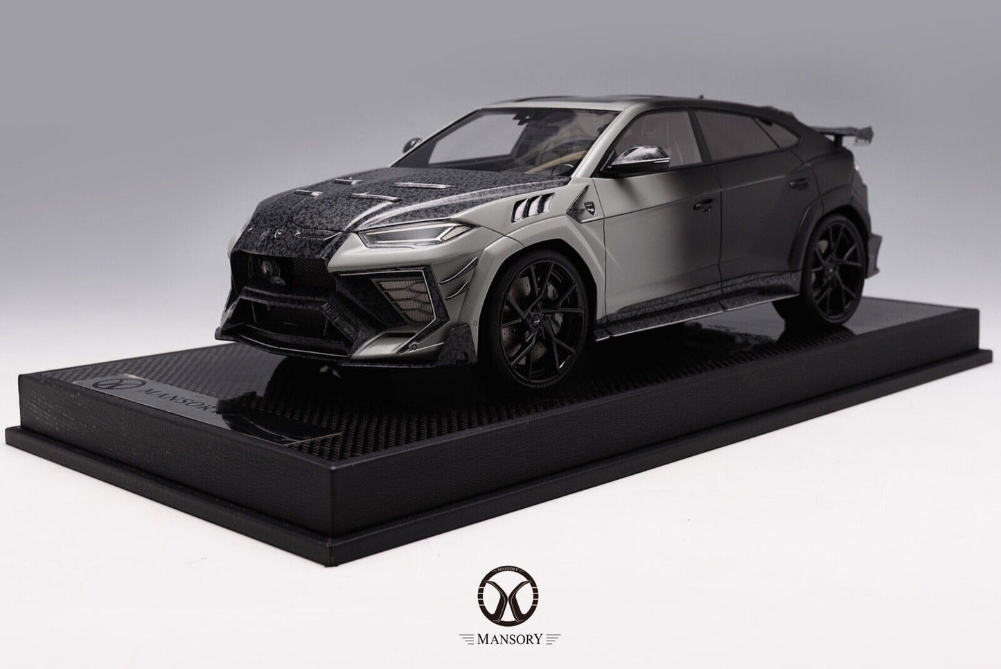 Timothy & Pierre 1/18 Lamborghini Urus Mansory in Grey to Black 99 pieces