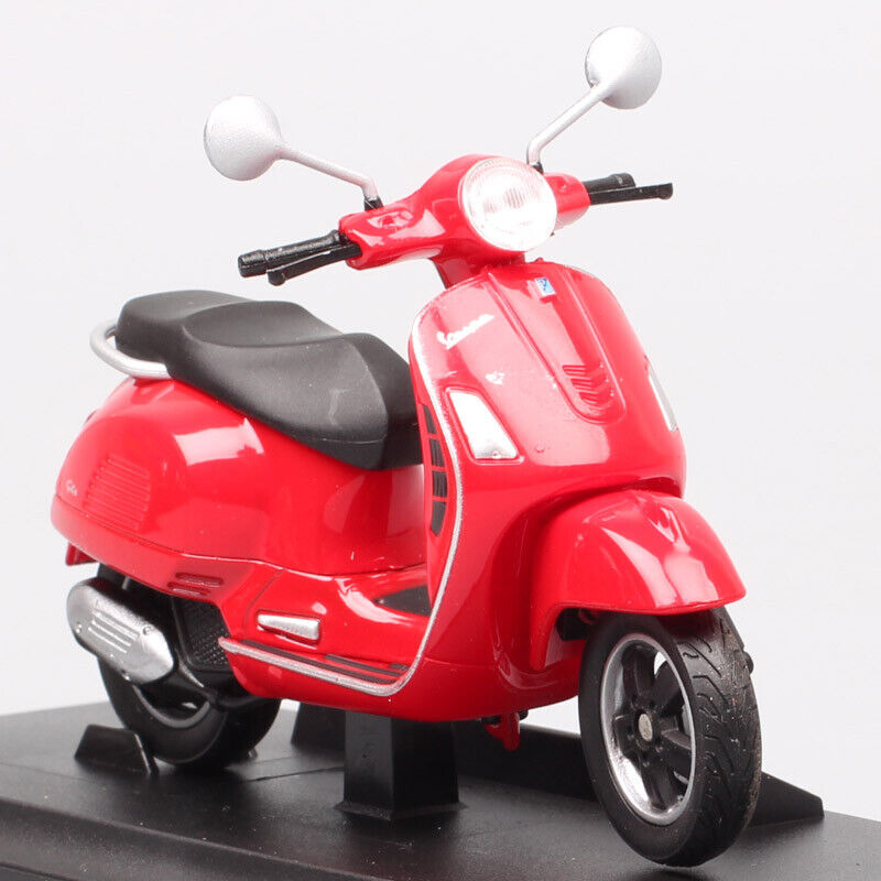 1:18 Welly 2017 Vespa GTS 125cc motorcycle diecast Scooter bike model