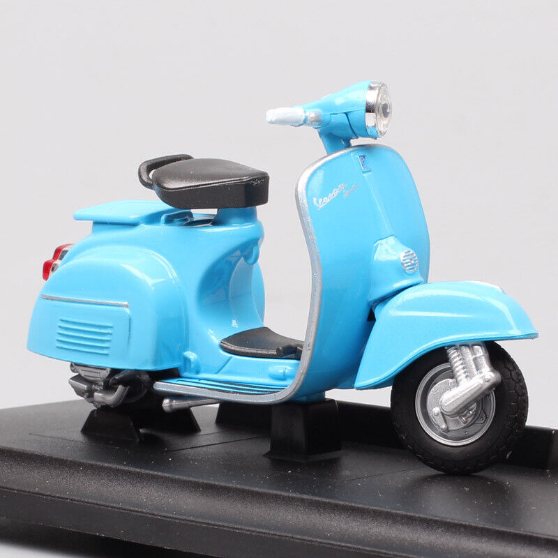 1:18 scale Welly 1970 Piaggio Vespa 150CC Scooter motorcycle Diecast bike model