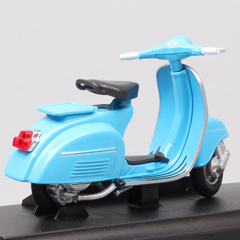 1:18 scale Welly 1970 Piaggio Vespa 150CC Scooter motorcycle Diecast bike model