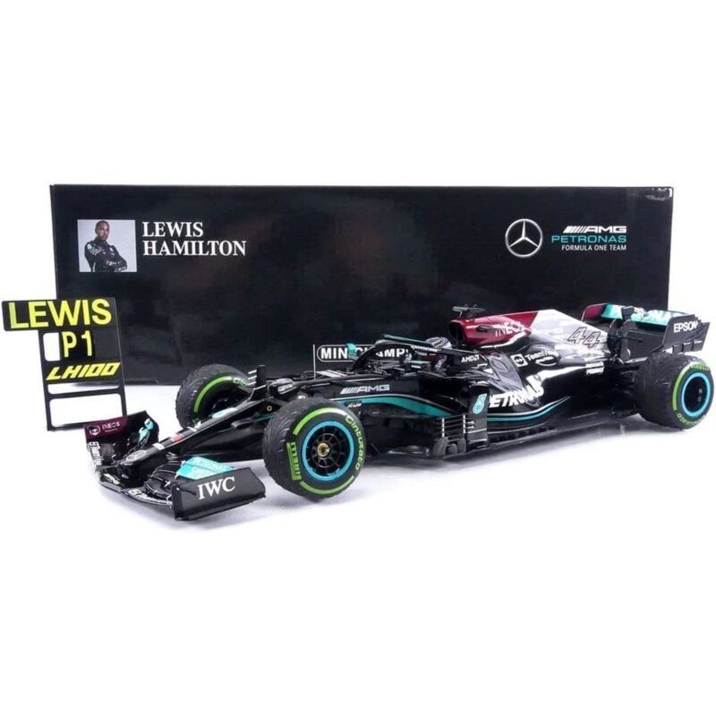 1/18 Minichamps F1 Lewis Hamilton 2021 Russian GP Mercedes Model RaceCar