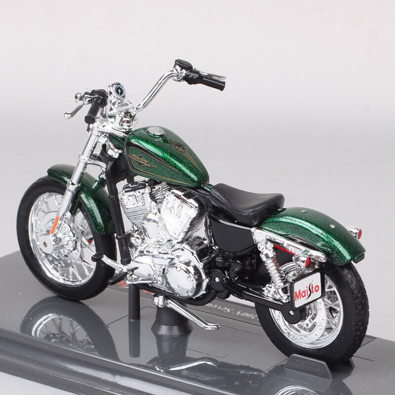 Maisto 1/18 2012 Harley XL 1200V 72 SEVENTY-TWO Sportster Motorcycle Toys Green