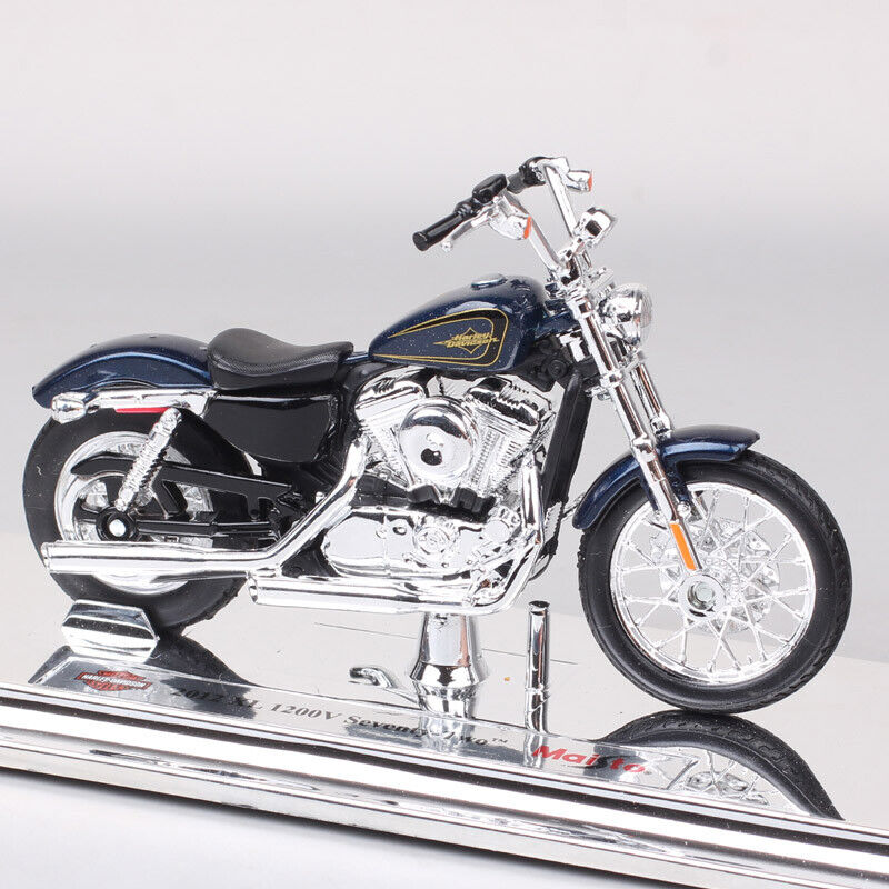 1/18 Maisto 2012 Harley XL 1200V SEVENTY-TWO 72 bike Sportster Motorcycle Toys