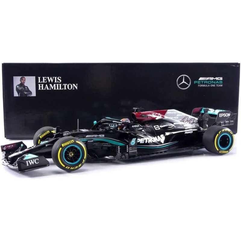 1/18 Minichamps F1 Lewis Hamilton 2021 Qatar GP Mercedes Model RaceCar