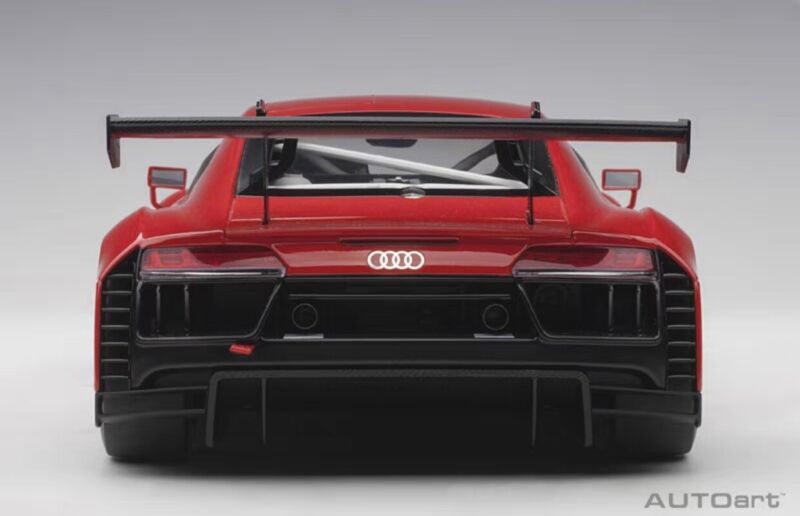 Autoart Audi R8 LMS 1:18 Model Car Plain Color Version Red 81601