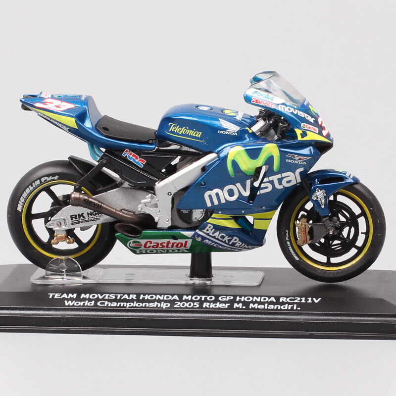 1/22 Italeri Honda RC211V Racer Marco Melandri No#33 motorcycle model toy 2005