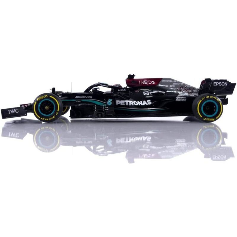 1/18 Minichamps F1 Lewis Hamilton 2021 Qatar GP Mercedes Model RaceCar