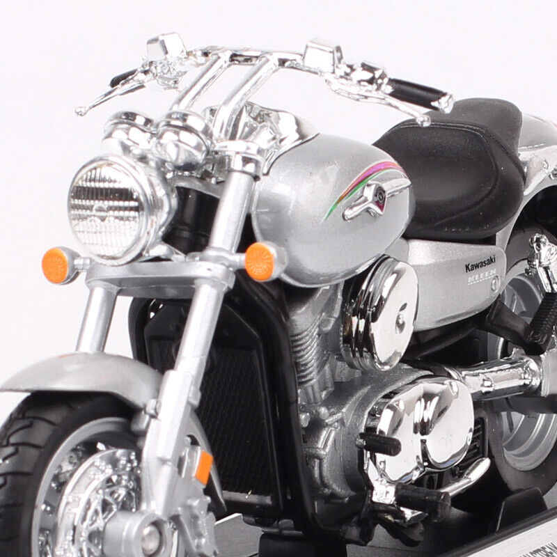 1/18 Welly 2002 Kawasaki Vulcan 1500 Mean Streak Motorcycle Diecast