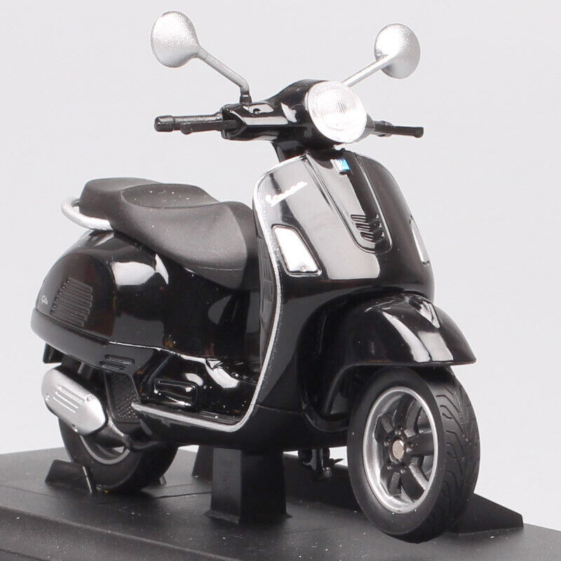 1/18 Welly 2017 Vespa GTS 125cc motorcycle diecast Scooter bike