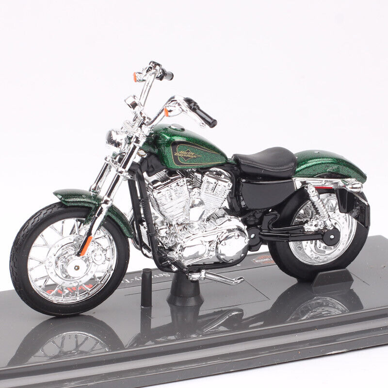 Maisto 1/18 2012 Harley XL 1200V 72 SEVENTY-TWO Sportster Motorcycle Toys Green