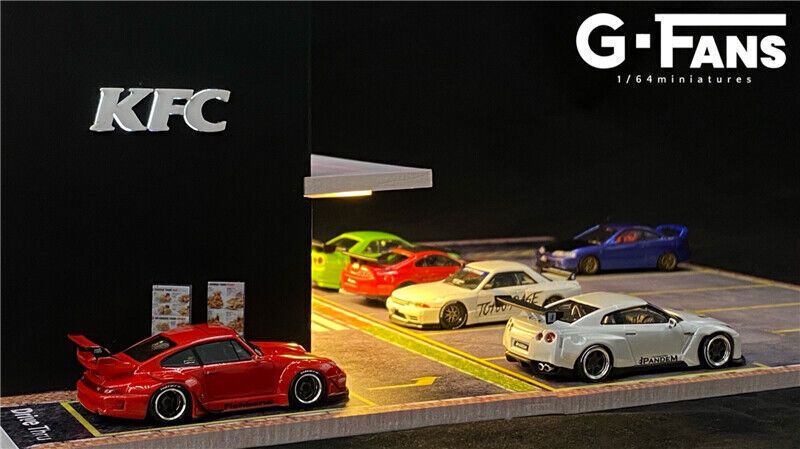 New G-FANS 1:64 Diorama with LED Light KFC/McDonald's w/Parking Lots