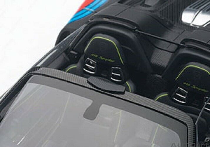 AUTOart 77929 Porsche 918 Spyder Weissach Package (Black/Martini Livery) 1:18