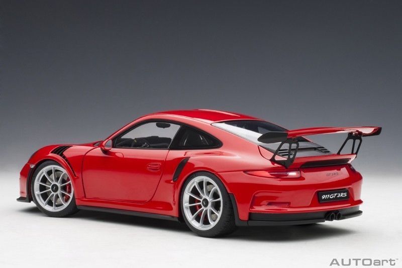 AUTOART Porsche 911 991 GT3 RS Guards Red / Silver Wheels 1:18