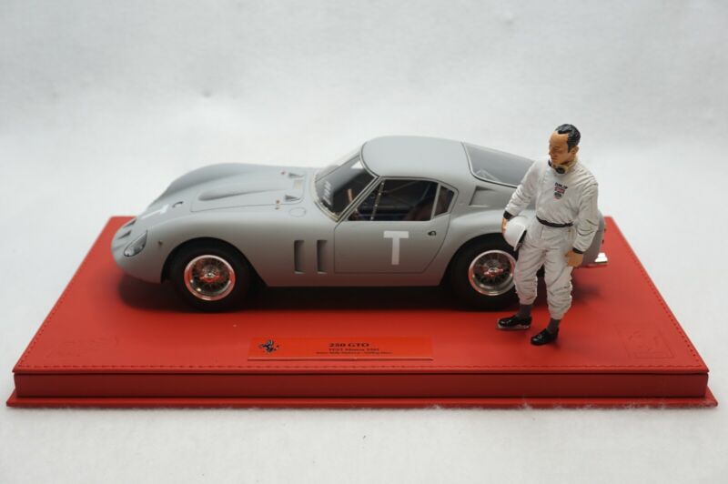 1/18 BBR FERRARI 250 GTO TEST MONZA STIRLIN MOSS RED DELUXE BASE W/DRIVER FIG MR