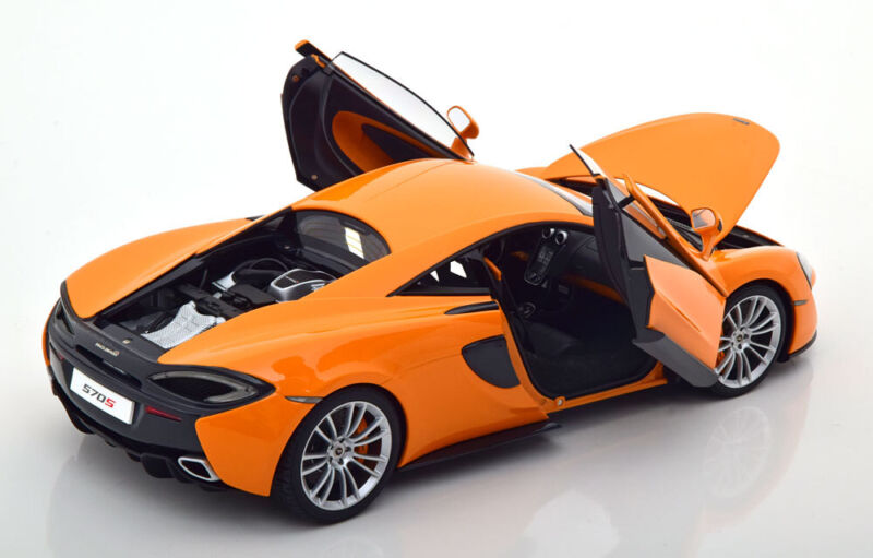 2016 1:18 AUTOart McLaren 570S Coupe Orange