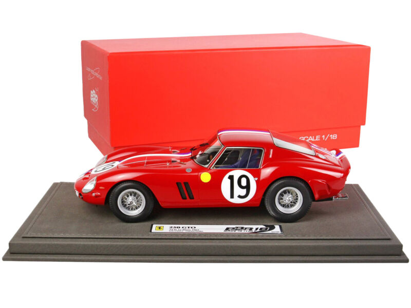 FERRARI 250 GTO #19 2ND PLACE 24H LE MANS 1962 & DISPLAY CASE 1/18 CAR BBR 1854