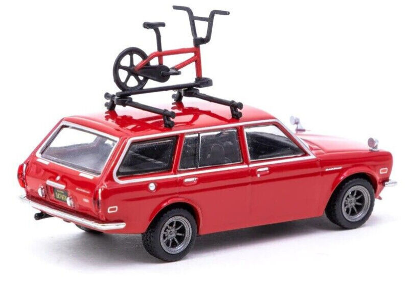 Tarmac Works GLOBAL64 Red Nissan Datsun Bluebird 510 Wagon 1:64 Scale Diecast Car