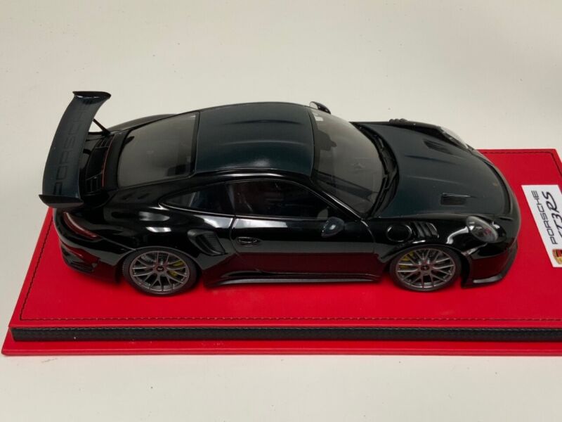 1/18 Minichamps Porsche 911 "991.2" GT3 RS Black Titanium Wheels leather base $464.95 ModelCarsHub