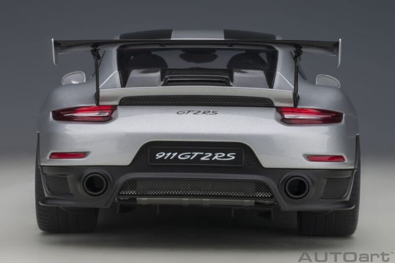 AUTOart 1/18 Porsche 911 (991.2) GT2 RS Weissach Package Metallic Silver 78174