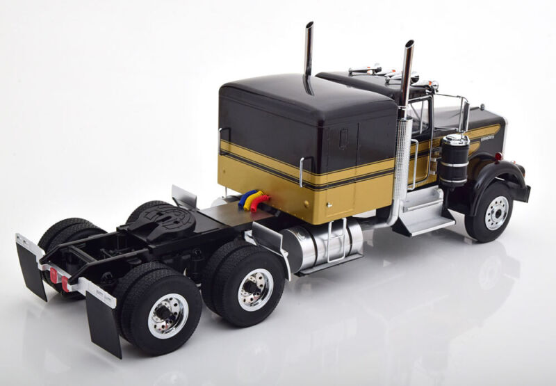 1:18 Road Kings Kenworth W900 Black/Gold