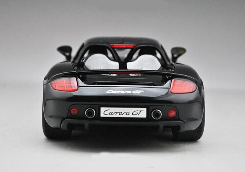 1:18 scale Porsche Carrera GT 2004 (Black/Black interior) 78047 AUTOart