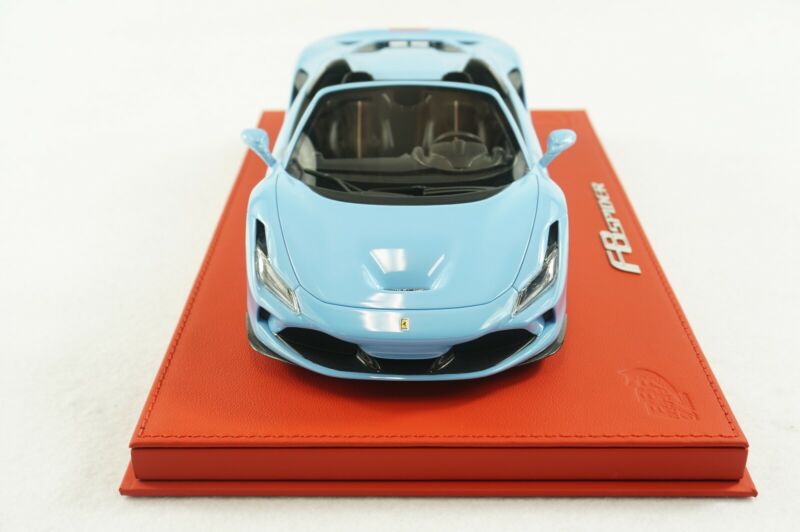 1/18 BBR FERRARI F8 TRIBUTO SPYDER AZZURRO BLUE DELUXE RED LEATHER