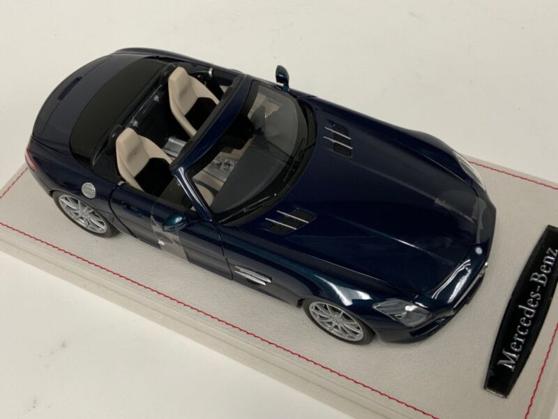 1/18 Minichamps Mercedes Benz SLS AMG Roadster in Metallic Blue 2011 Custom AB07 $309.95 $389.99 ModelCarsHub