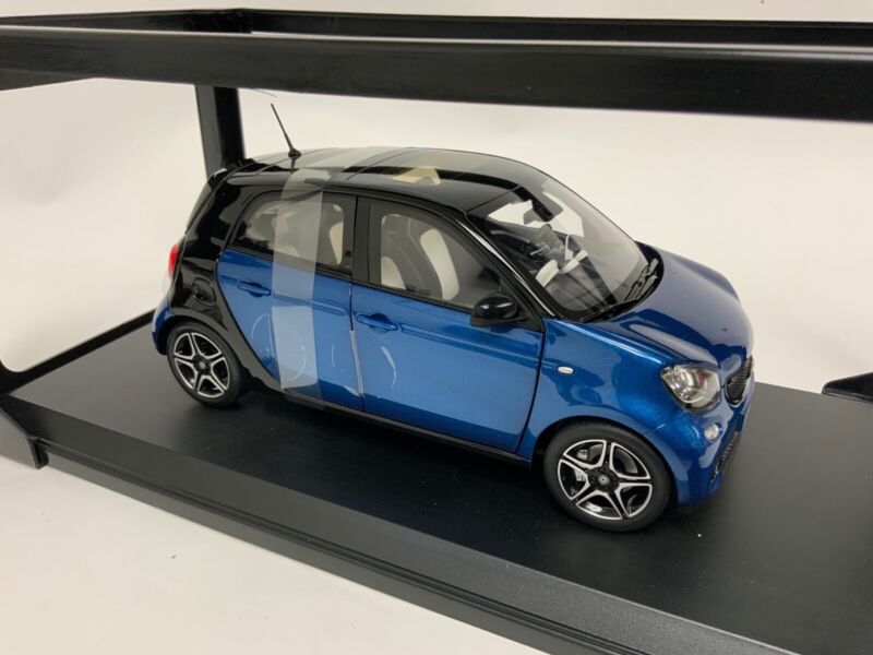 1/18 Norev Smart Forfour from 2015 in Black and Blue 183435 NC1153 $149.95 ModelCarsHub