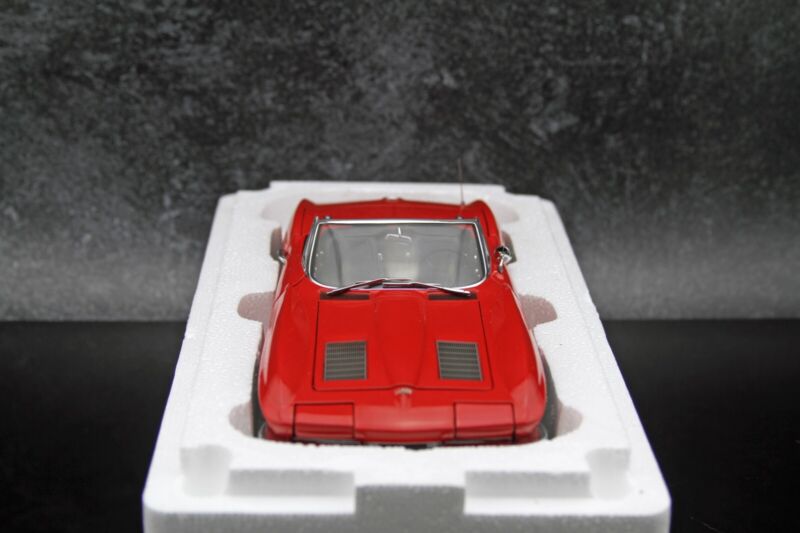 AUTOart 1963 Chevy Corvette Convertible Riverside Red Millennium Collection 1:18