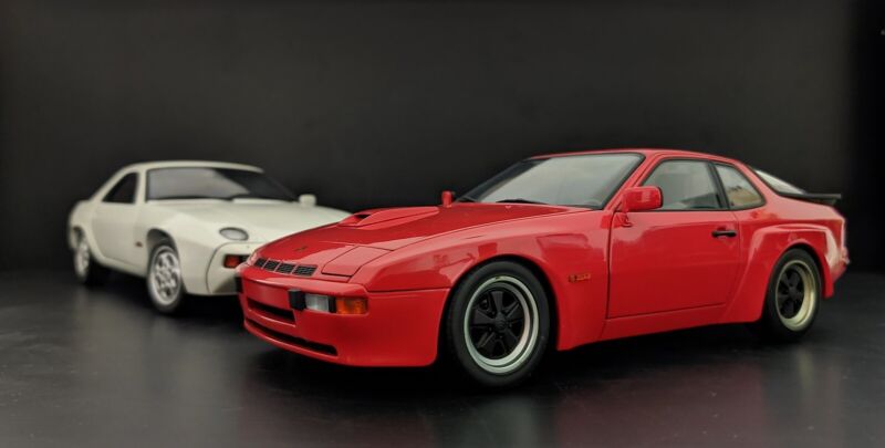 1980 PORSCHE 924 CARRERA GT RED 1:18 AUTOART #78003 No 944 Turbo