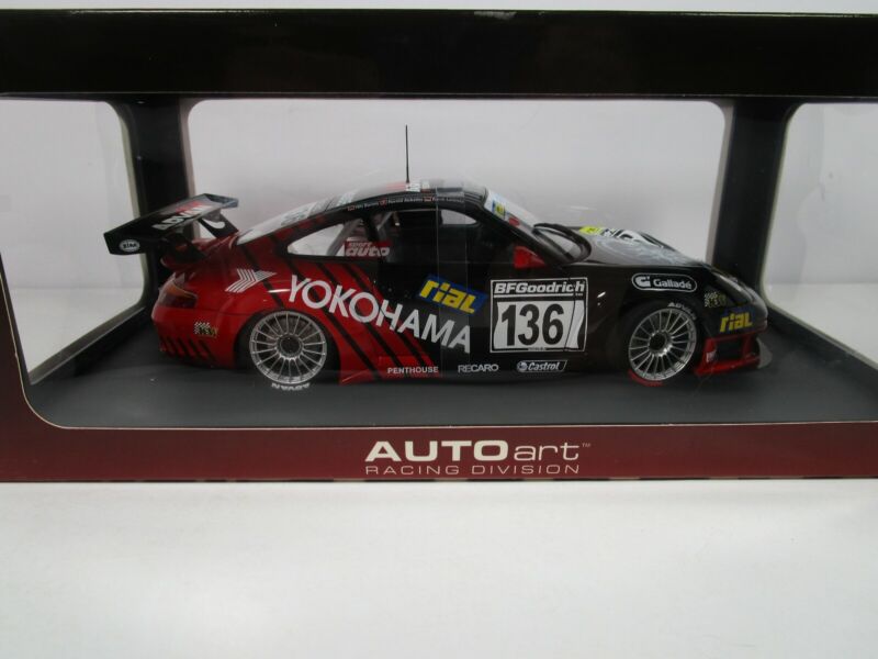 AUTOART 1/18 RACING DIVISION YOKOHAMA PORSCHE 911(996) GT3 RSR 2005 NEW