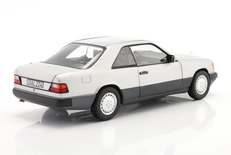 MERCEDES-BENZ 300 CE-24 Coupe 1990 Silver - 1/18 - NOREV