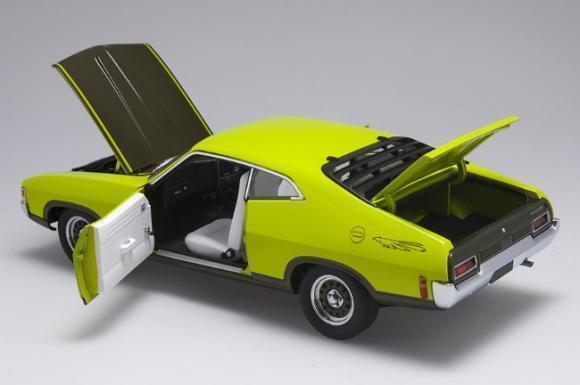 1/18 AUTOart Lime Glaze Ford XA Falcon Superbird 72727