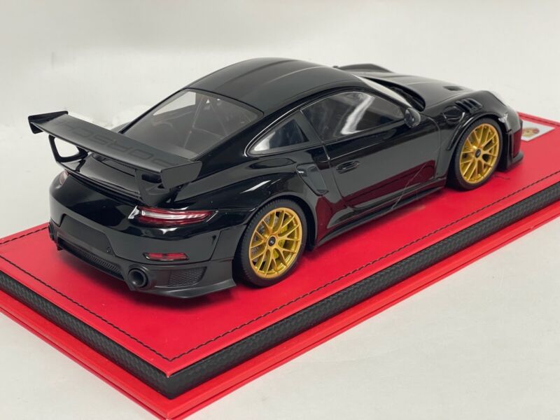 1/18 Minichamps Porsche 911 "991.2" GT2 RS Black with Gold Wheels leather AB025 $464.95 ModelCarsHub