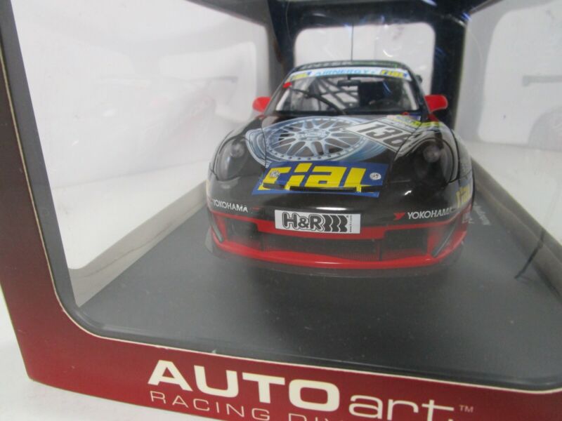 AUTOART 1/18 RACING DIVISION YOKOHAMA PORSCHE 911(996) GT3 RSR 2005 NEW