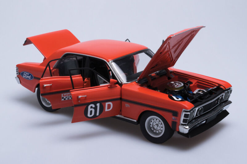 1/18 AUTOart Allan Moffat Ford XW Falcon GTHO 1969 Sandown Winner A86910 1:18 Allan Moffat 1969 Sandown Winner Ford XW Falcon GTHO Brand: AUTOart Scale: 1:18 Material: Diecast SKU: A86910 $449.95 ModelCarsHub