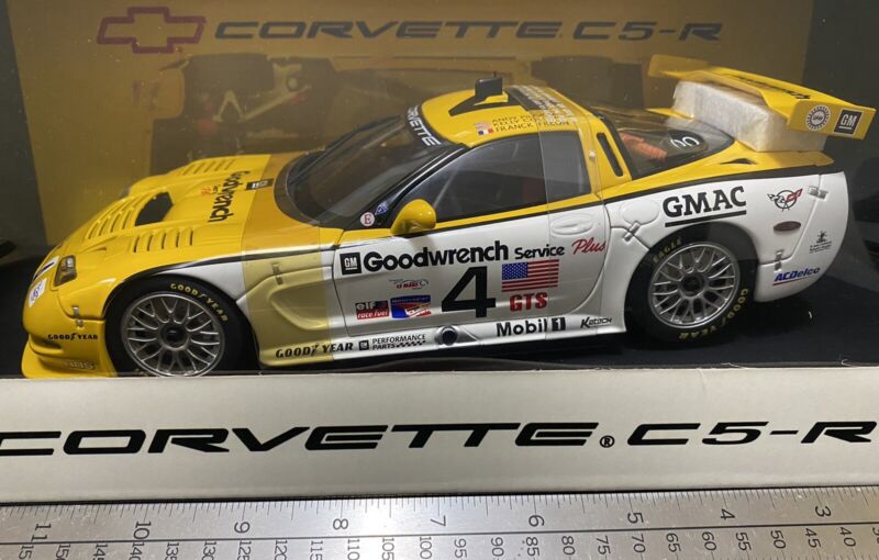 1:18 Chevrolet Corvette C5-R #4 2000 ALMS