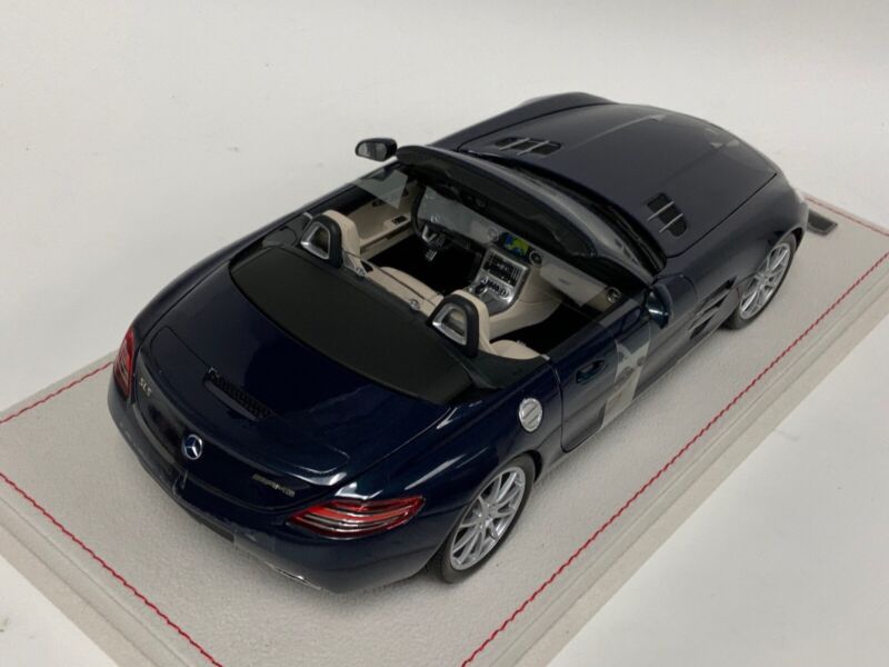 1/18 Minichamps Mercedes Benz SLS AMG Roadster in Metallic Blue 2011 Custom AB07 $309.95 $389.99 ModelCarsHub