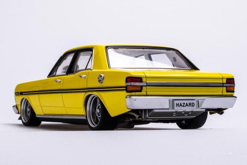 1/18 AUTOart XY Ford Falcon GTHO Street Machine Hazard Neon Yellow A72792