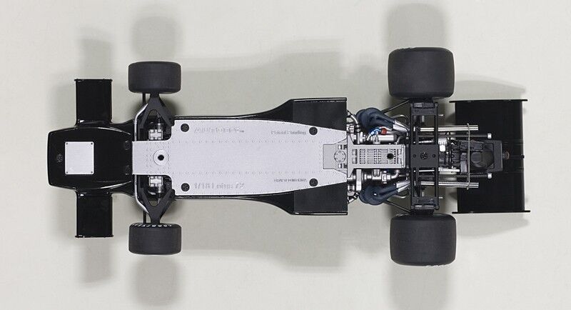 Autoart LOTUS 72E 1973 PETERSON #2 COMPOSITE MODEL in 1/18 Scale New! In Stock!