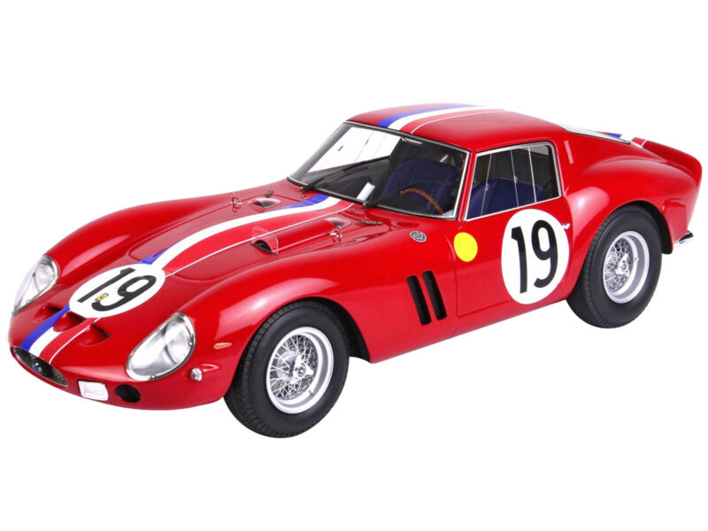 FERRARI 250 GTO #19 2ND PLACE 24H LE MANS 1962 & DISPLAY CASE 1/18 CAR BBR 1854