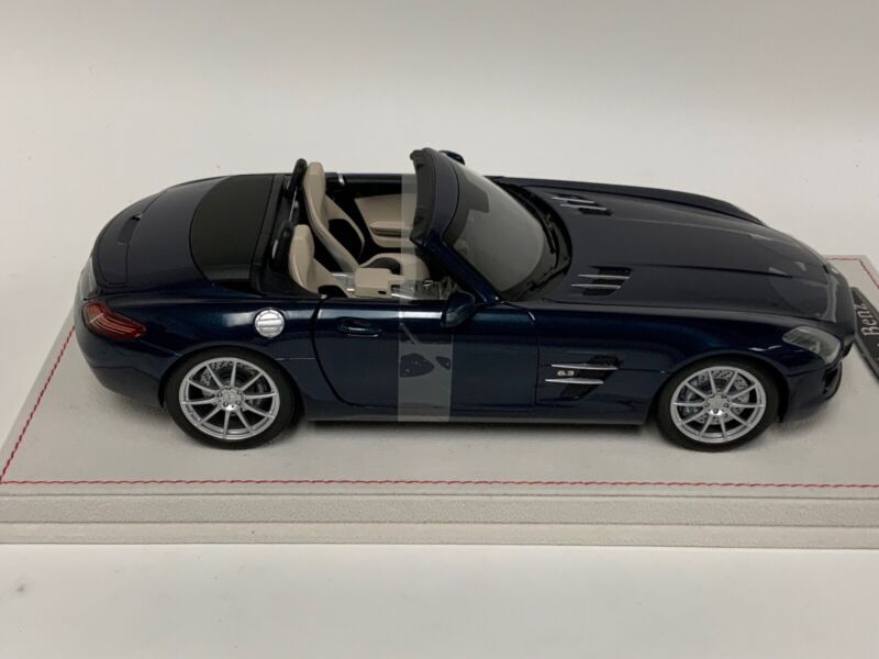 1/18 Minichamps Mercedes Benz SLS AMG Roadster in Metallic Blue 2011 Custom AB07 $309.95 $389.99 ModelCarsHub