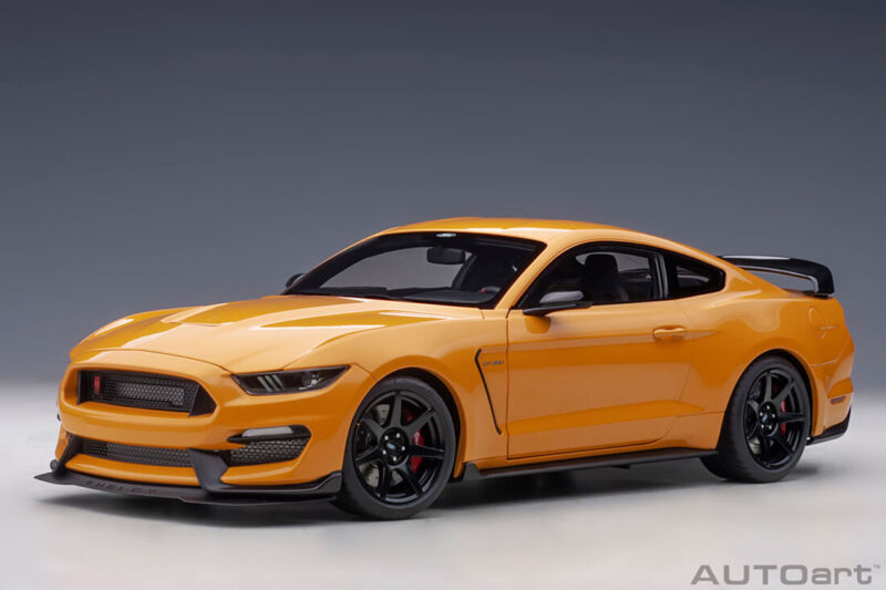 1:18 Ford Shelby GT-350R by AUTOart in Fury Orange 72929