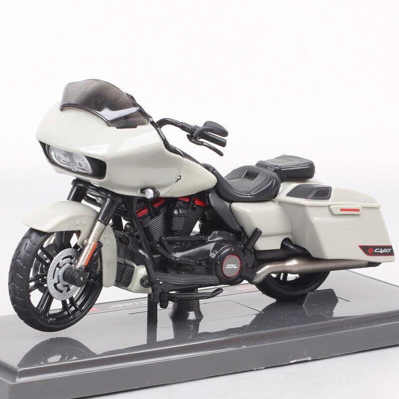 Maisto 1:18 Scale Harley CVO Road Glide Motorcycle Diecast Bike Models Toy 2018